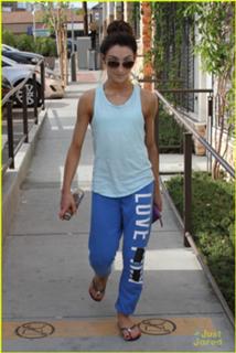 Meryl Davis feet photo 6
