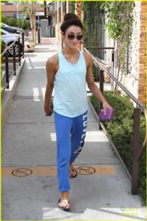 Meryl Davis feet photo 14