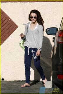 Meryl Davis feet photo 2