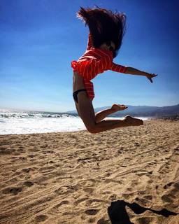 Meryl Davis feet photo 2
