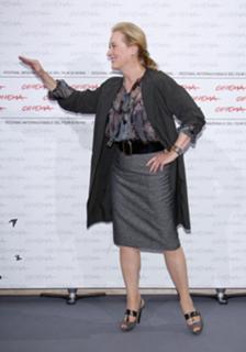 Meryl Streep feet photo thumbnail