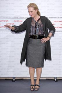 Meryl Streep feet photo thumbnail