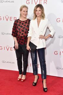Meryl Streep feet photo thumbnail