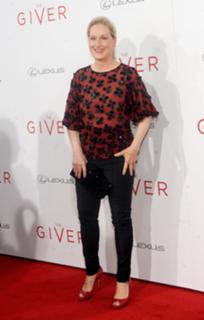 Meryl Streep feet photo thumbnail