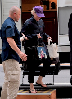 Meryl Streep feet photo thumbnail