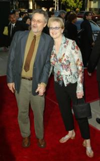 Meryl Streep feet photo thumbnail