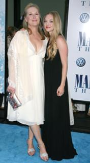 Meryl Streep feet photo thumbnail
