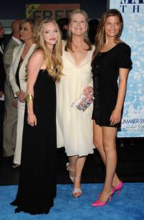 Meryl Streep feet photo thumbnail