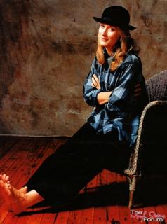 Meryl Streep feet photo thumbnail