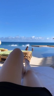 Meytal Cohen feet photo thumbnail