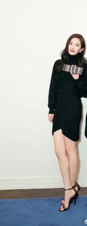 Mi Yang feet photo thumbnail
