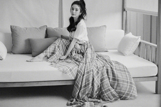 Mi Yang feet photo thumbnail