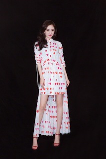 Mi Yang feet photo thumbnail
