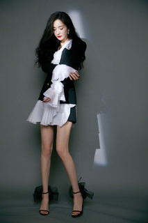Mi Yang feet photo thumbnail