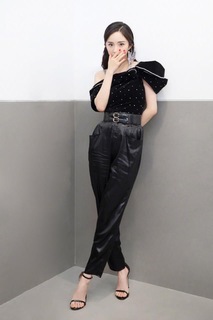 Mi Yang feet photo thumbnail