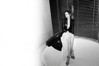 Mi Yang feet photo thumbnail