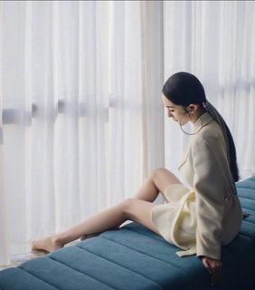 Mi Yang feet photo thumbnail
