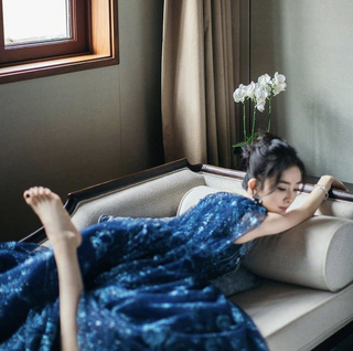Mi Yang feet photo thumbnail