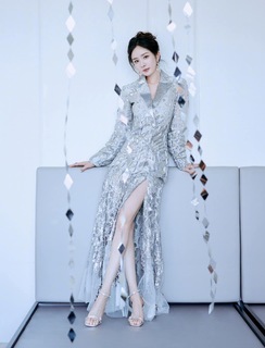 Mi Yang feet photo thumbnail