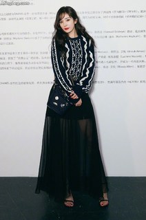 Mi Yang feet photo thumbnail
