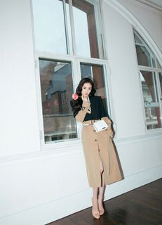 Mi Yang feet photo thumbnail