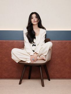 Mi Yang feet photo thumbnail