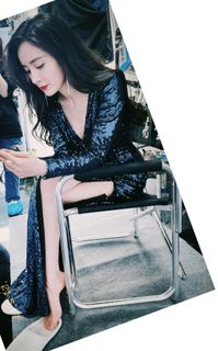 Mi Yang feet photo thumbnail