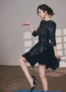 Mi Yang feet photo thumbnail