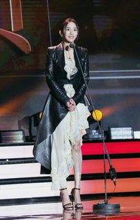 Mi Yang feet photo thumbnail