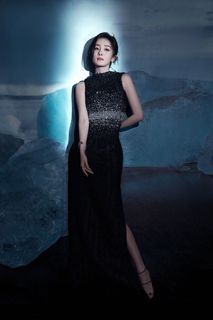 Mi Yang feet photo thumbnail