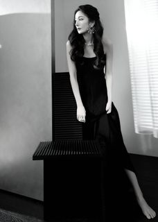 Mi Yang feet photo thumbnail