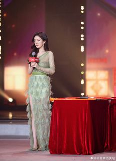 Mi Yang feet photo 13