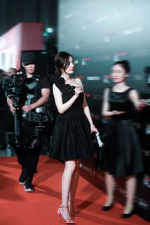 Mi Yang feet photo 2