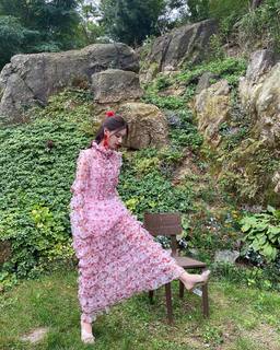 Mi-Yeon Cho feet photo thumbnail