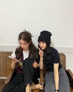 Mi-Yeon Cho feet photo thumbnail