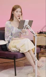 Mi-Yeon Cho feet photo thumbnail