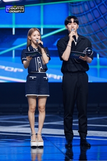 Mi-Yeon Cho feet photo thumbnail