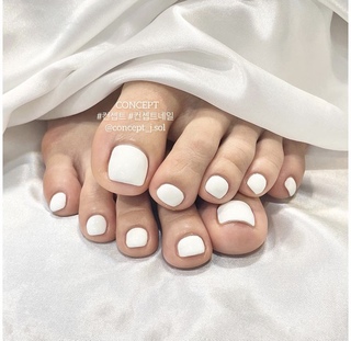 Mi-Yeon Cho feet photo thumbnail