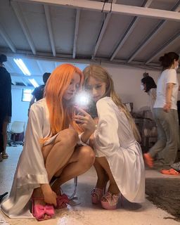 Mi-Yeon Cho feet photo thumbnail