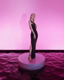 Mi-Yeon Cho feet photo thumbnail