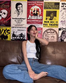 Mi-Yeon Cho feet photo thumbnail