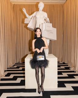 Mi-Yeon Cho feet photo thumbnail