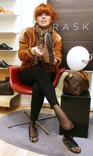 Mia Begovic feet photo 10