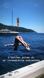 Mia Ceran feet photo thumbnail