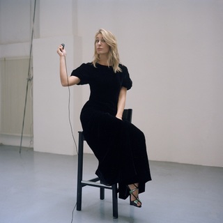 Mia Ceran feet photo thumbnail