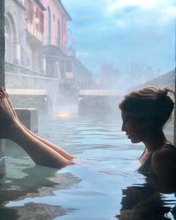 Mia Ceran feet photo thumbnail