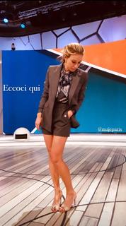 Mia Ceran feet photo thumbnail