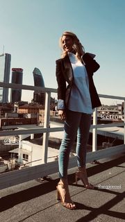 Mia Ceran feet photo thumbnail