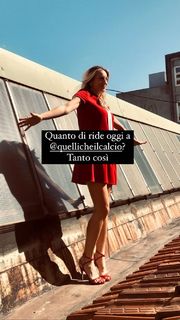 Mia Ceran feet photo thumbnail