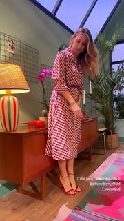 Mia Ceran feet photo thumbnail